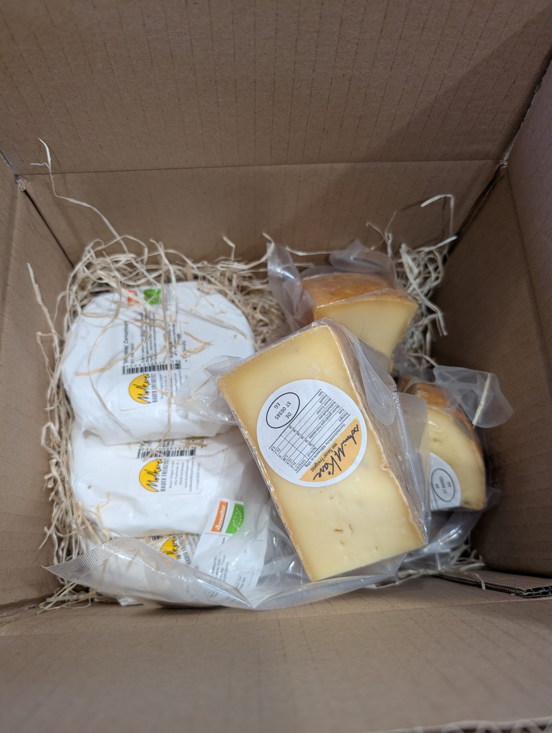 Mehr über den Artikel erfahren Vom Bauernhof direkt zu SIMkitchen – Käsegenuss mit einer Geschichte 🧀💚